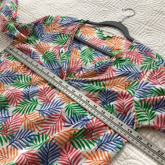 Talbots Petite S Tropical Leaf Print Tunic Top With Tassel Hem - Picture 11 of 12